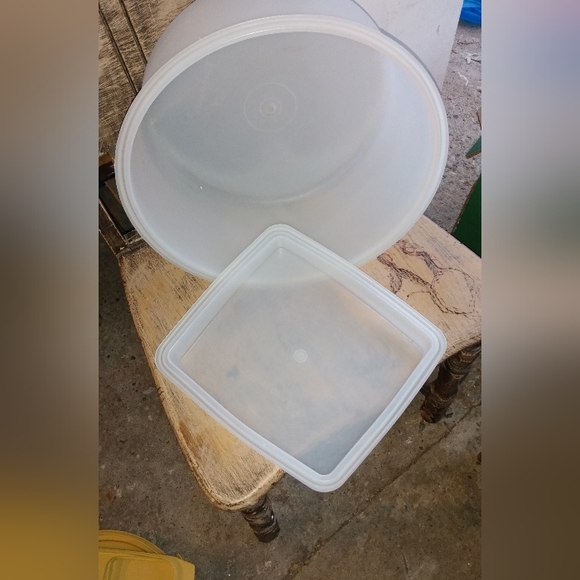 Vintage Tupperware - Picture 2 of 3
